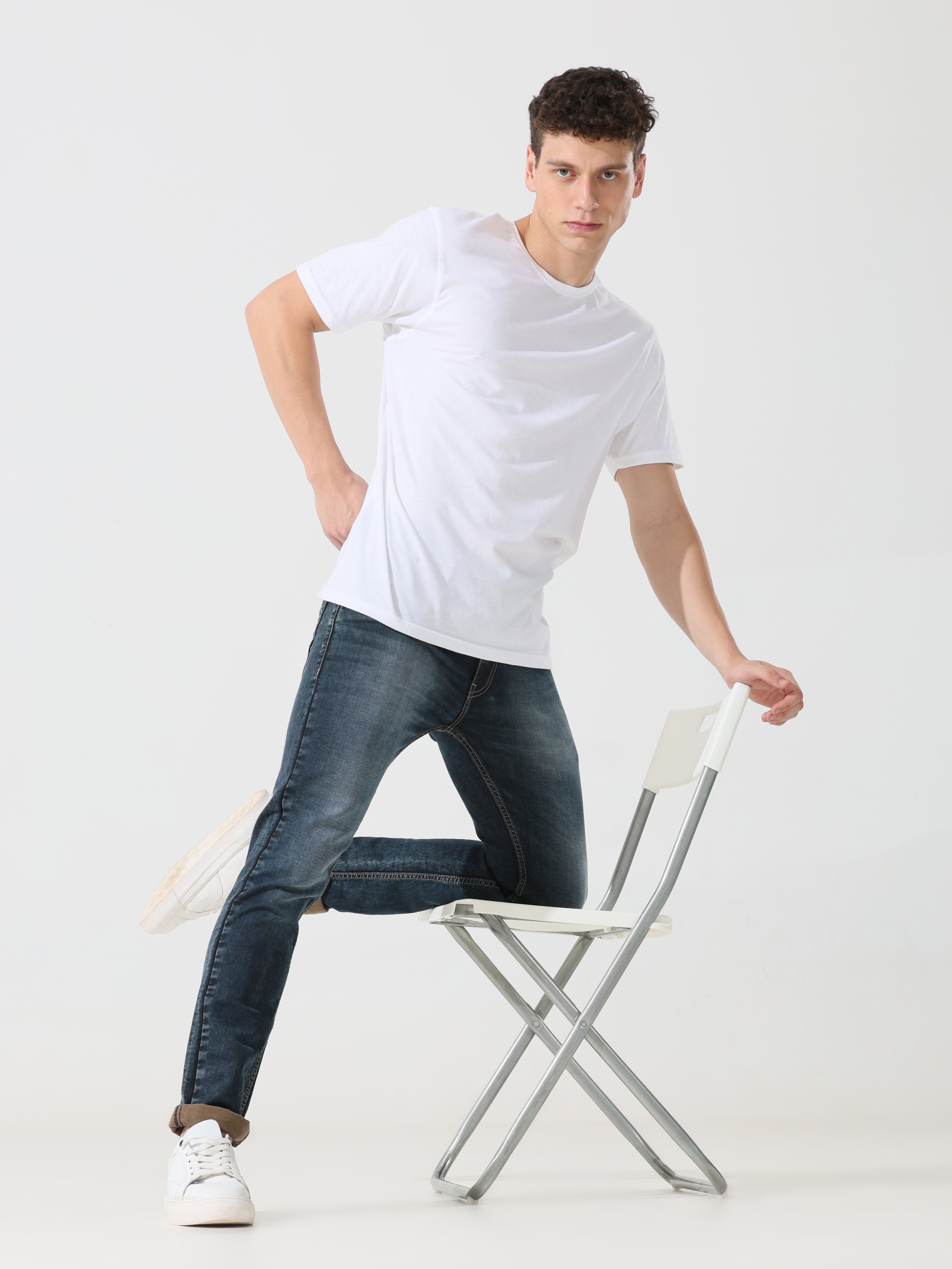 Address Dark blue denim Slim fit