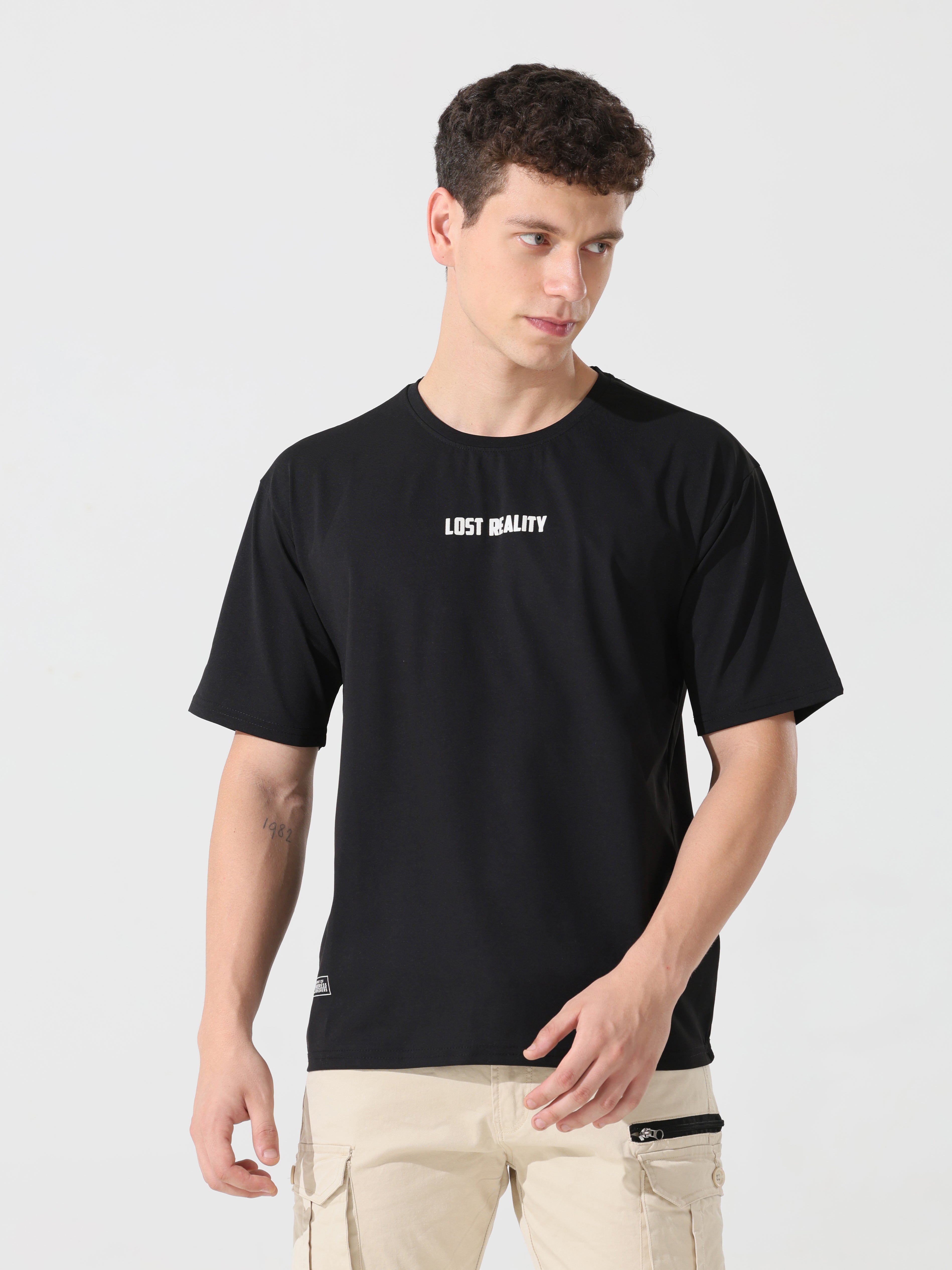 Lost reality Black half sleeve tee