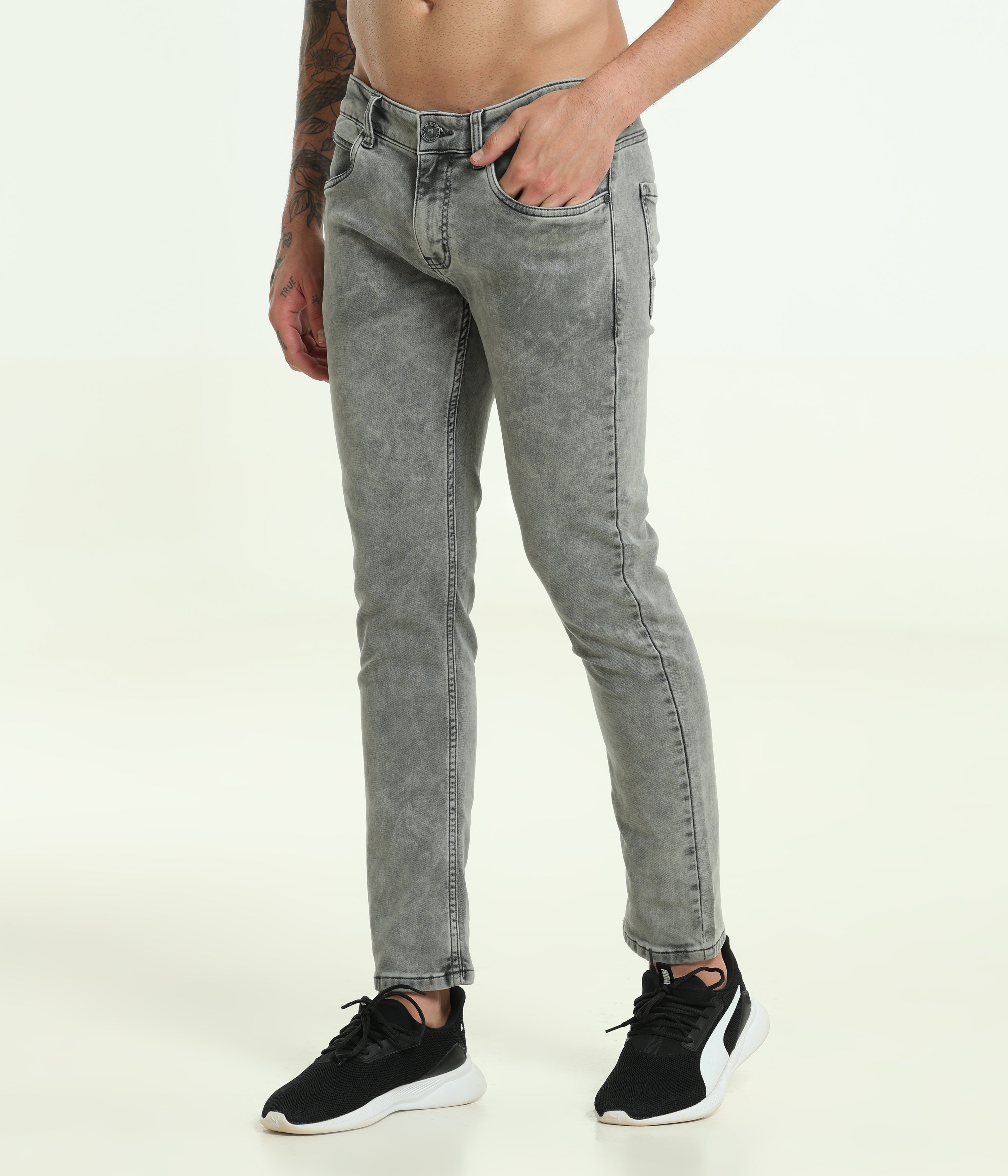 GREY COMFORT FIT DENIM