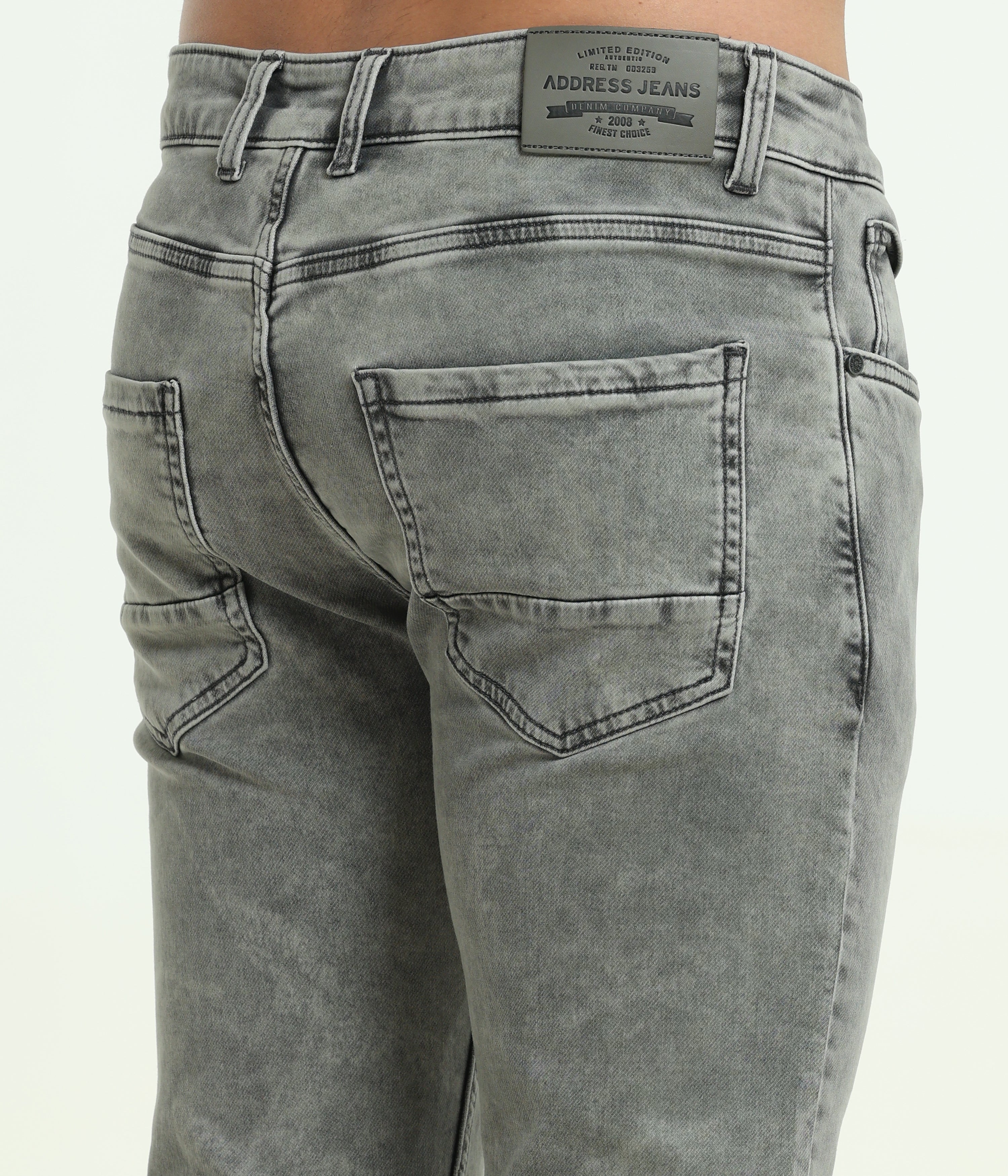 GREY COMFORT FIT DENIM