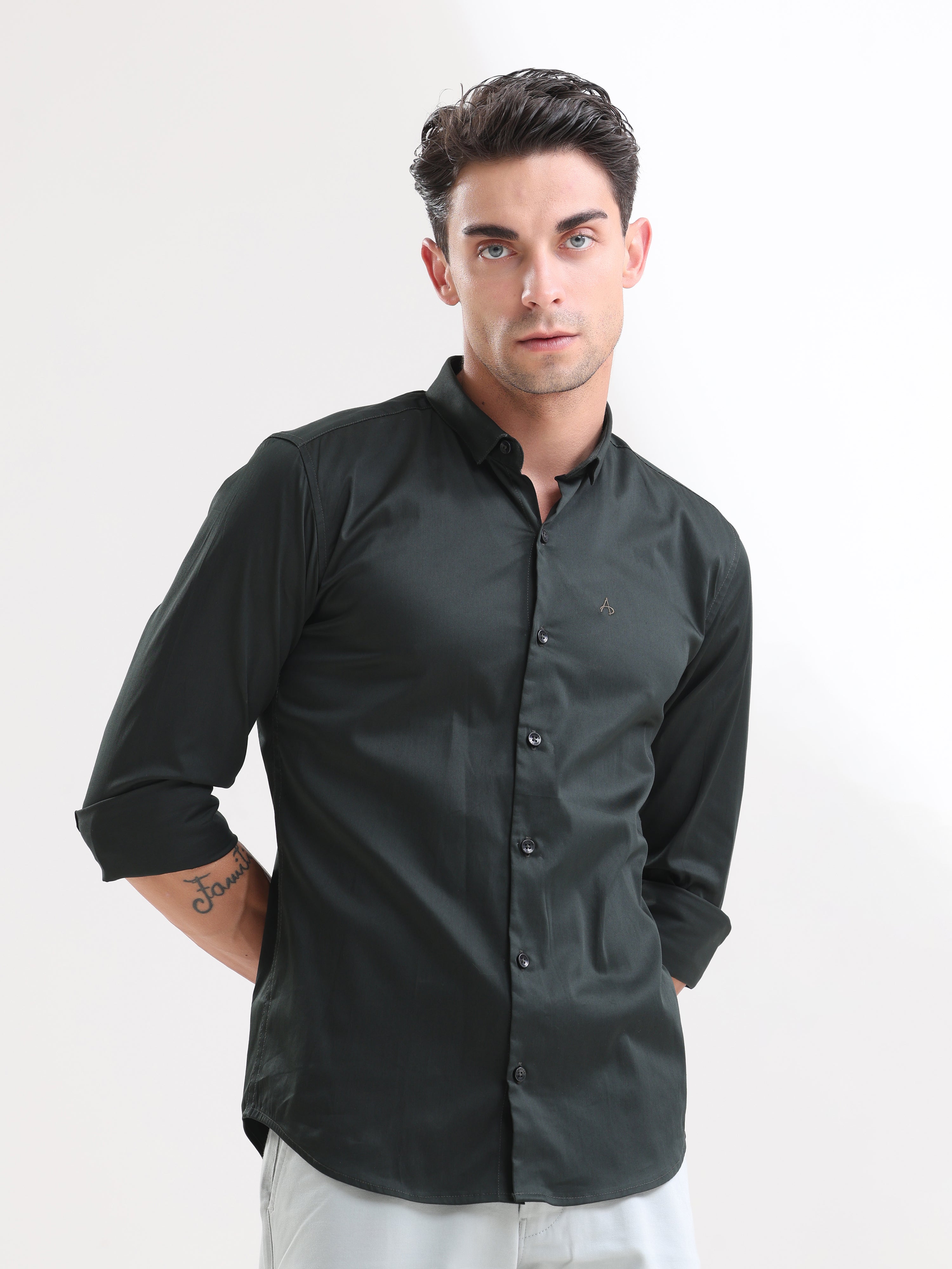 Evergreen Elegance Slim Fit Shirt