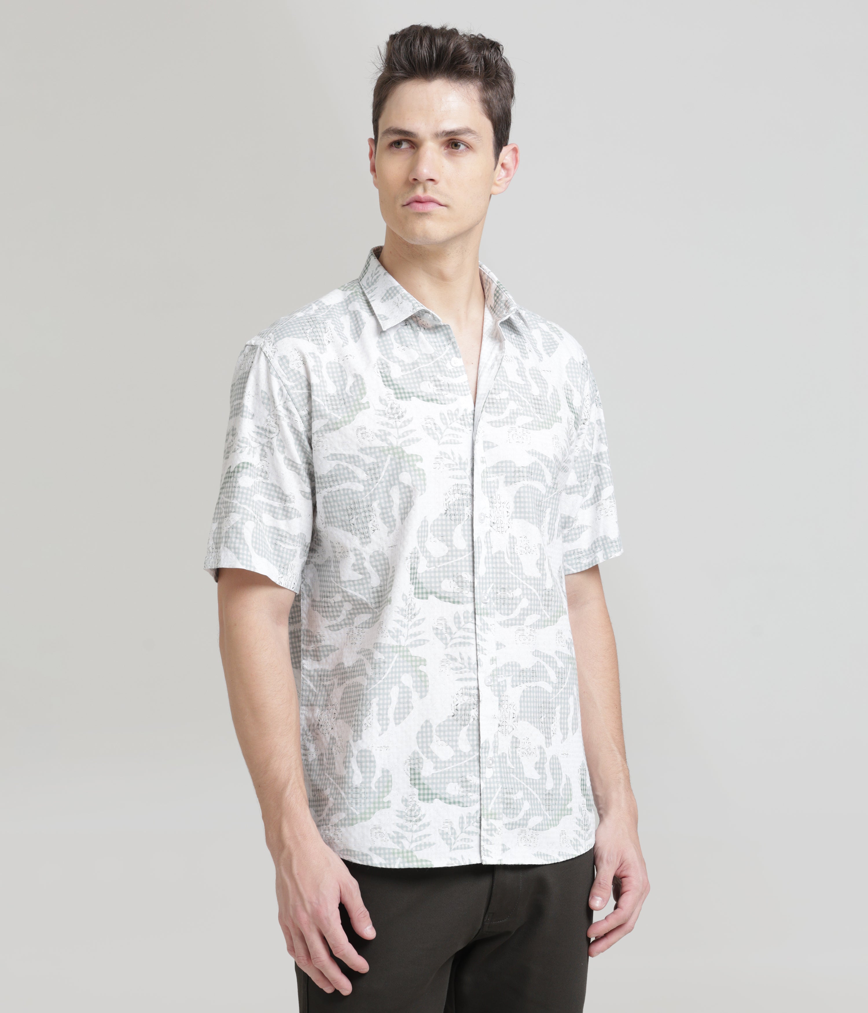 Versatile Green Classic Fit Half Sleeve Shirt