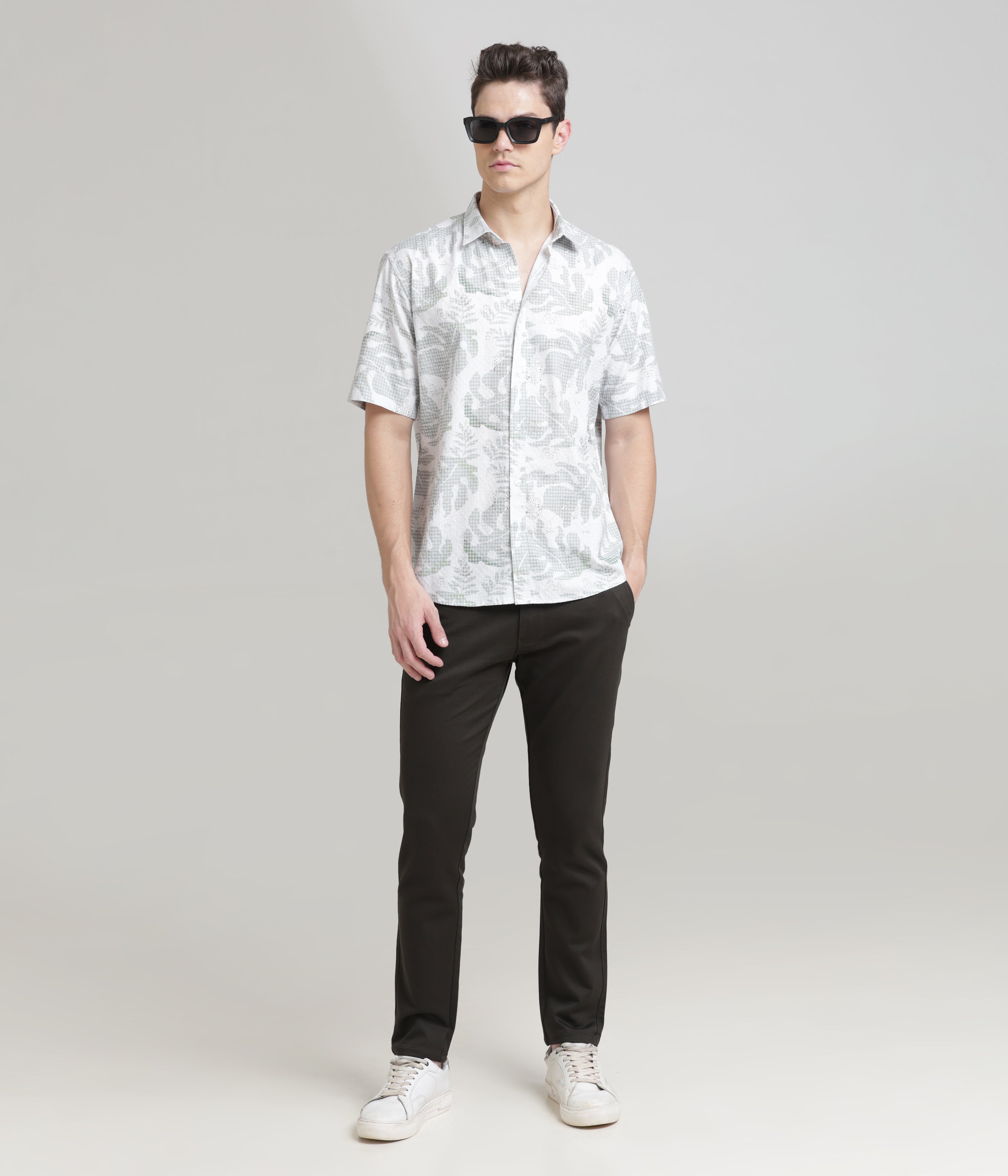 Versatile Green Classic Fit Half Sleeve Shirt