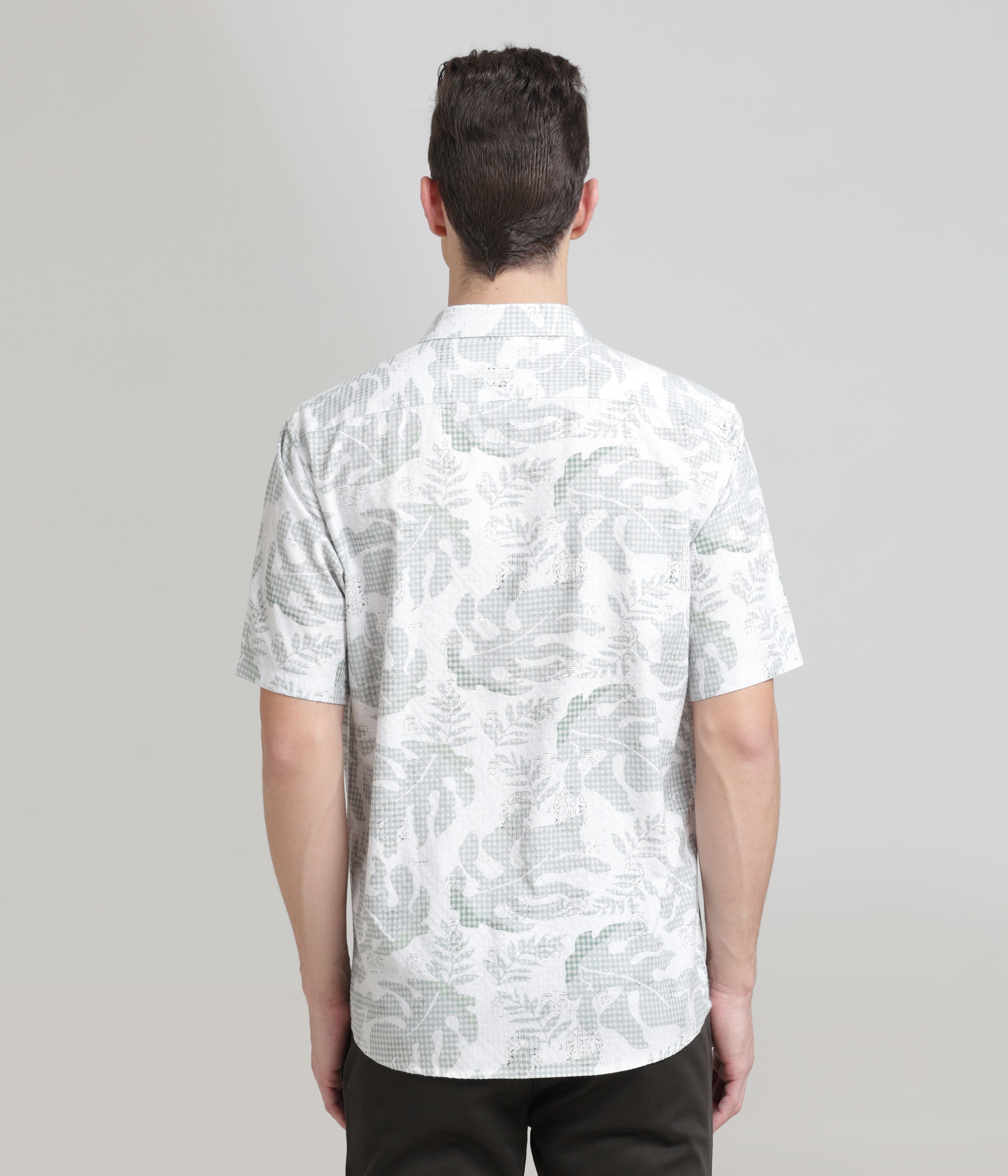 Versatile Green Classic Fit Half Sleeve Shirt