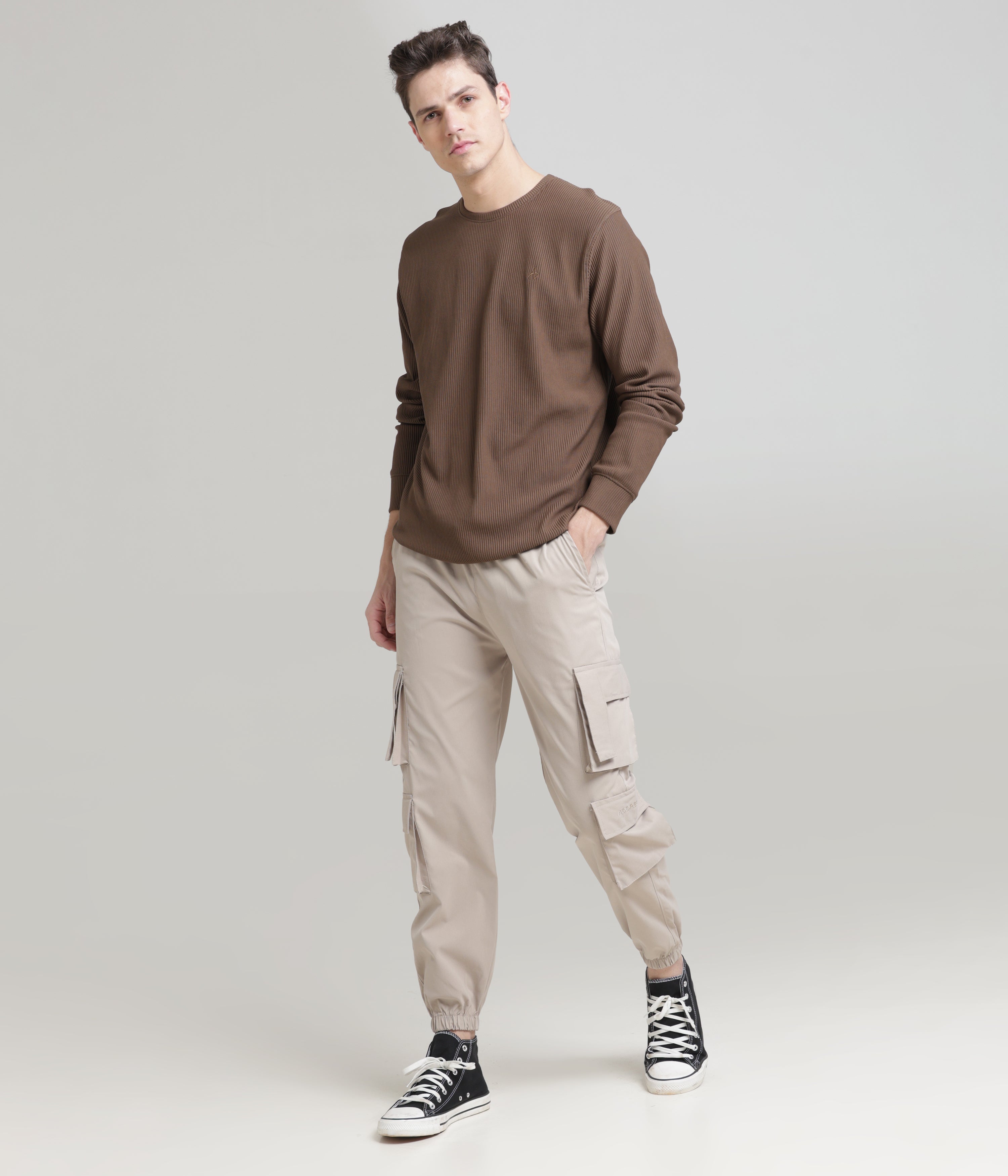 Brown Regular Fit Sweatshirt: Cozy, Casual Comfort for Chilly Days