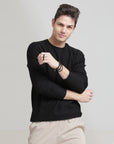 Black Regular Fit Sweatshirt: Cozy Comfort for Everyday Wear