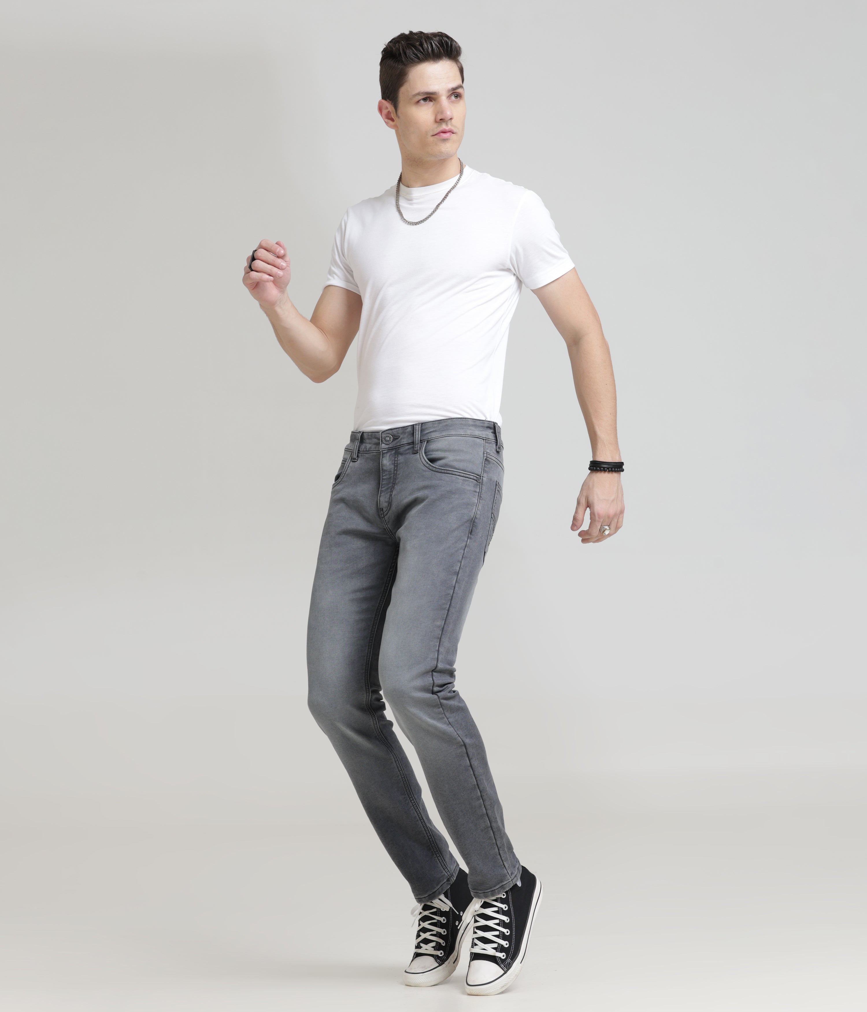 Grey Denim Jeans: Stylish Details, Versatile Comfort for Any Look