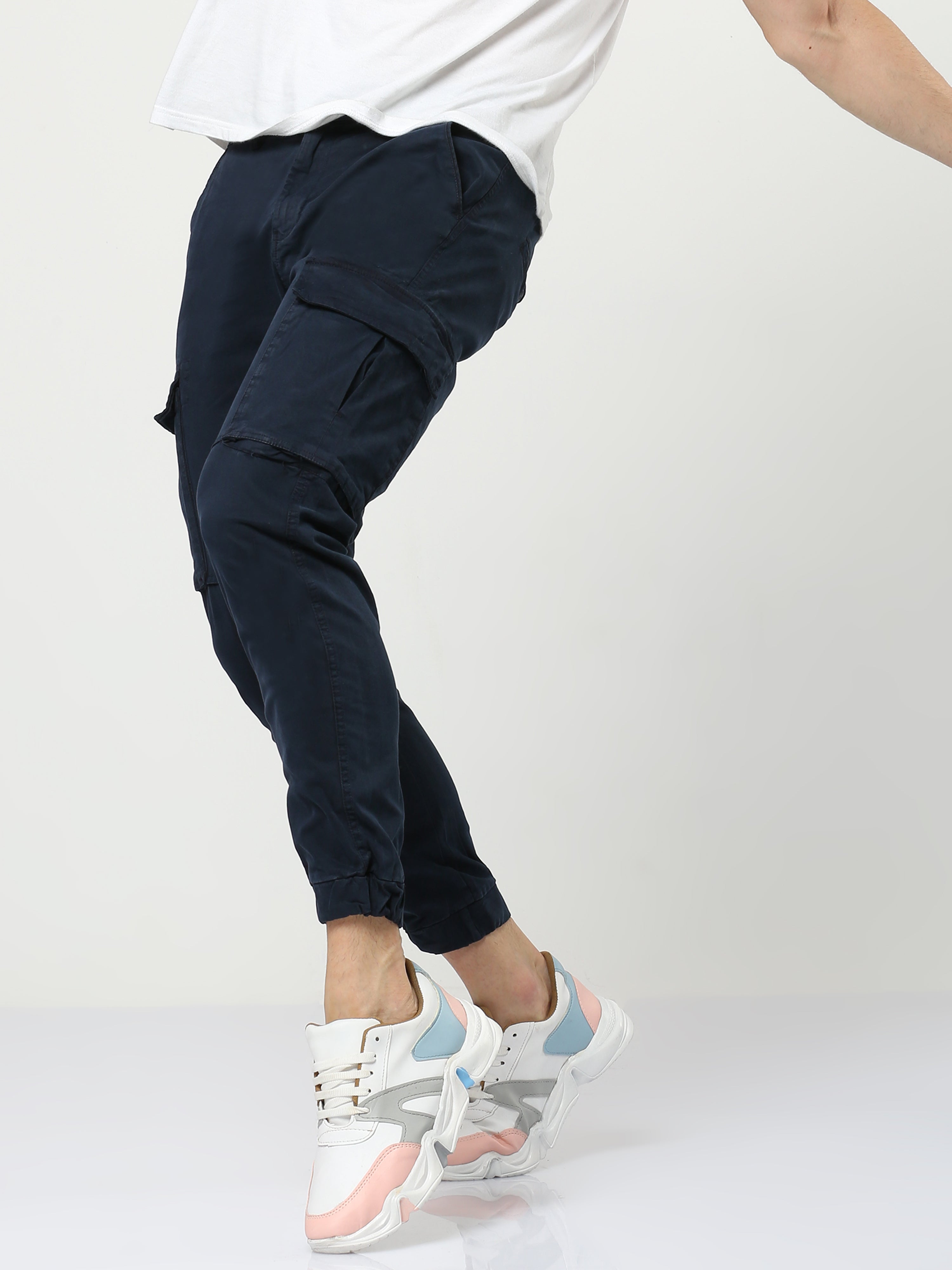 Genre over dyed cargo's