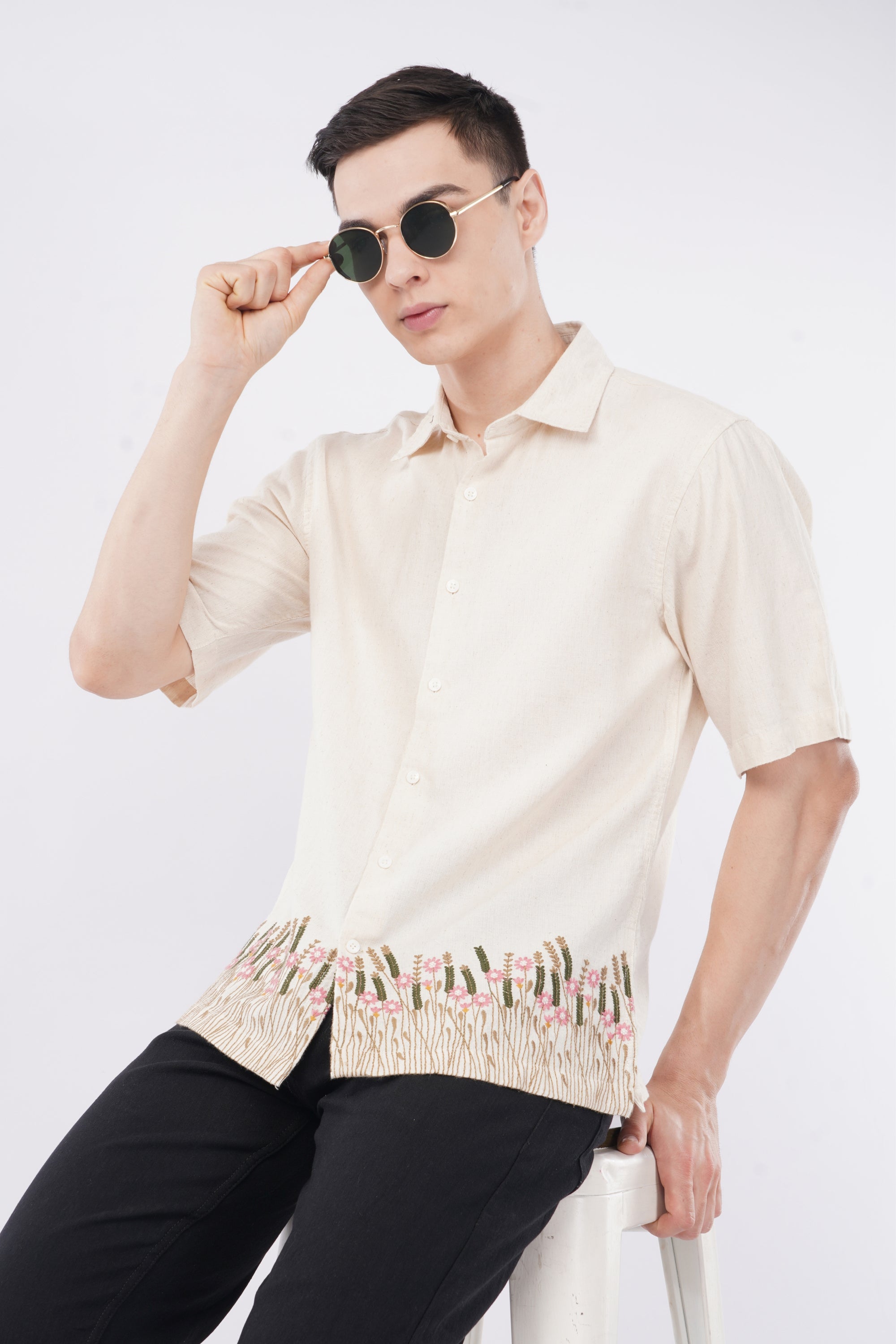Overhanging Beige Herbs Bottom Embroidery Cotton Linen Half Sleeve Shirt