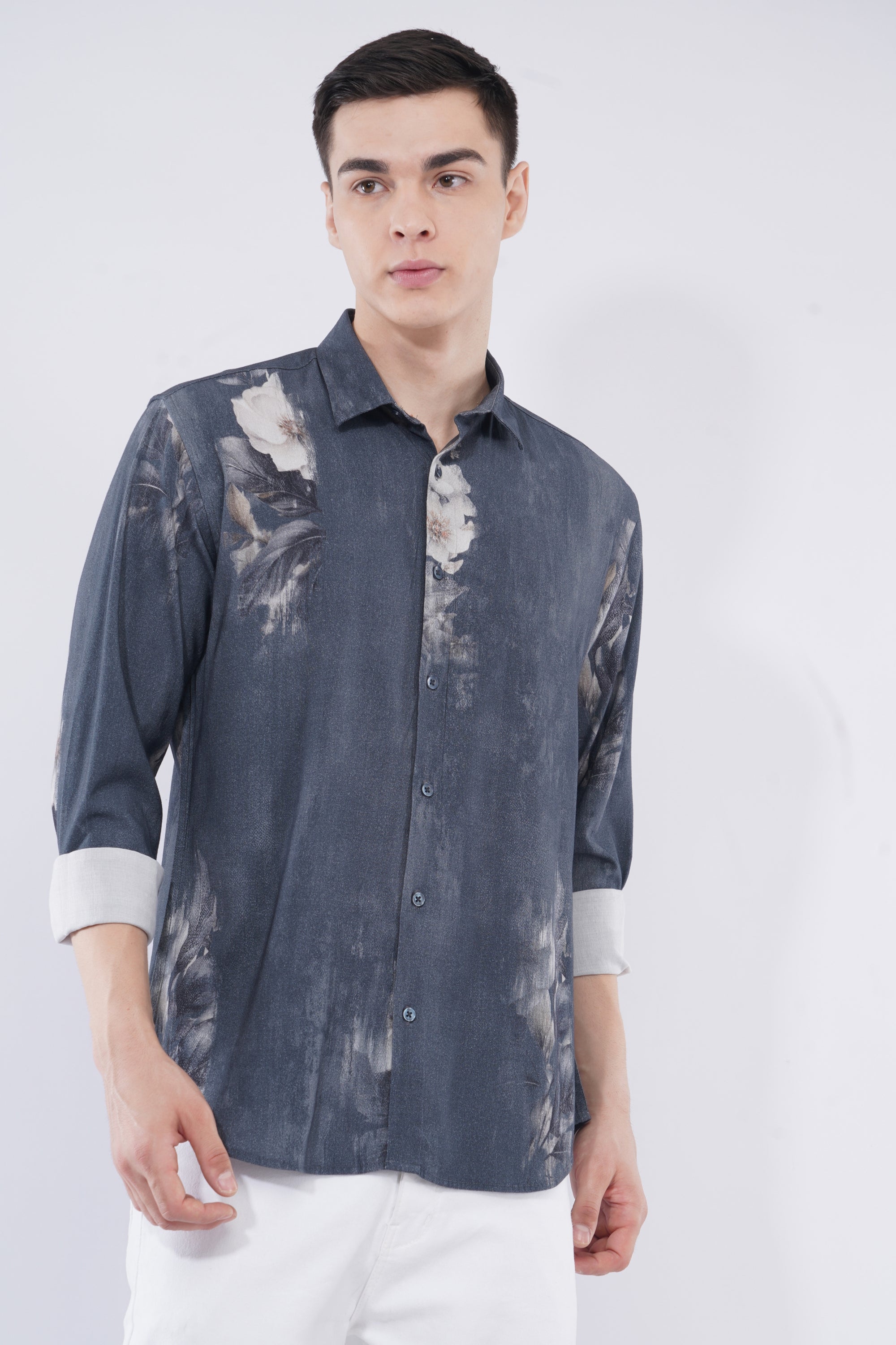 Tapered Fit Bloom Print Gray Full Sleeve Shirt