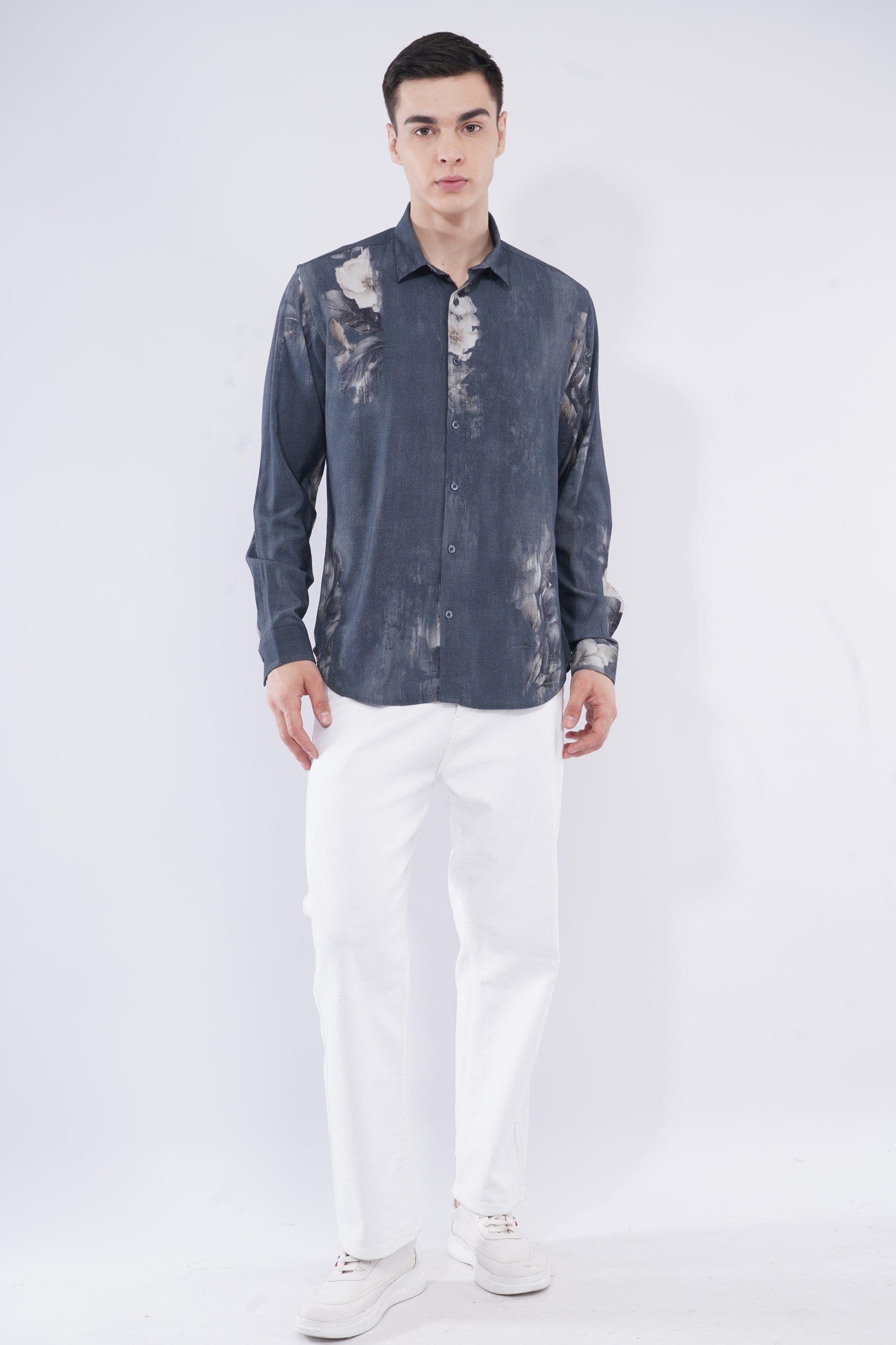 Tapered Fit Bloom Print Gray Full Sleeve Shirt