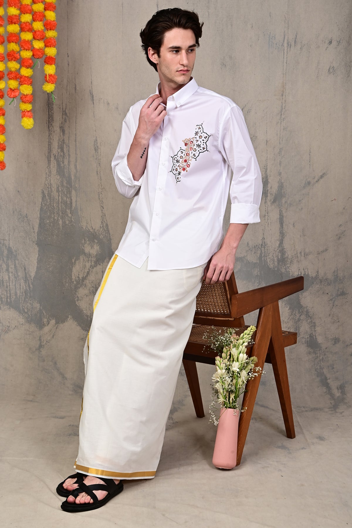 Relaxed Fit Printed White Shirt