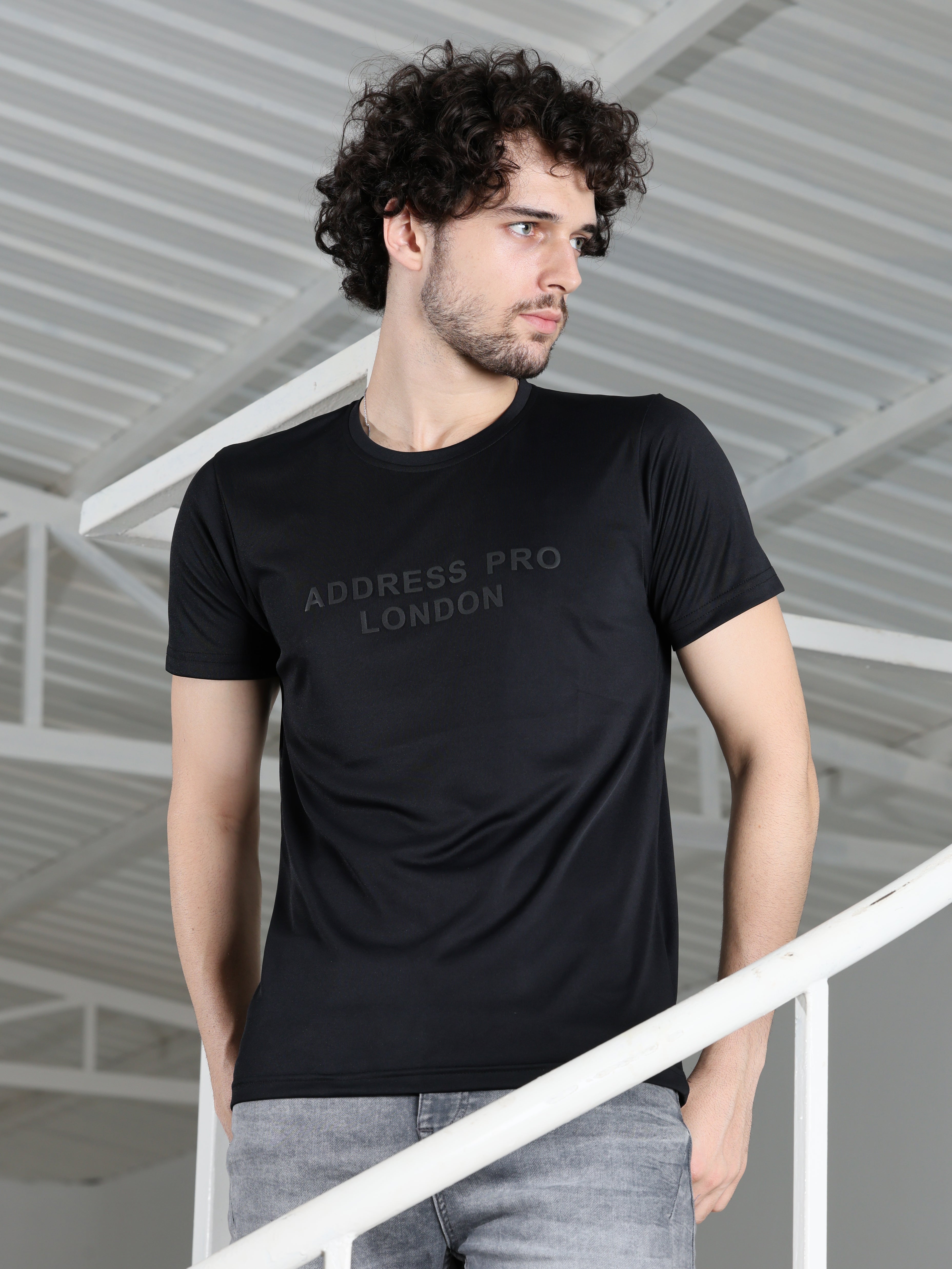 Address pro London Black tee