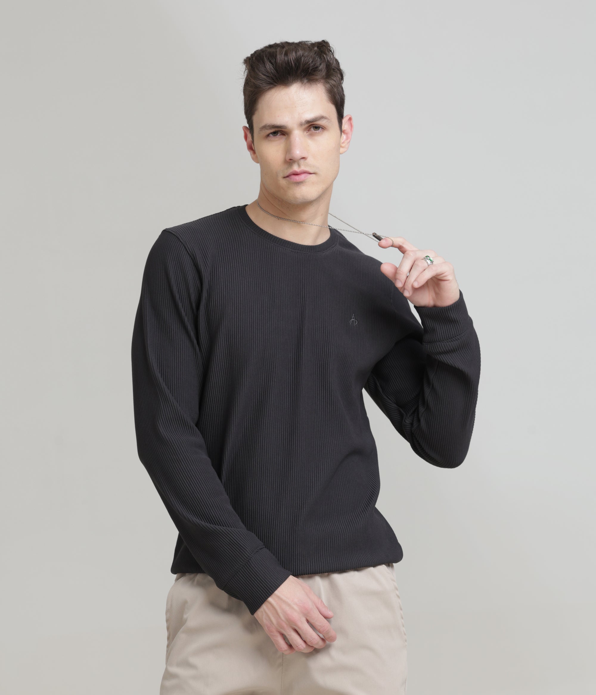 Dark Grey Regular Fit Sweatshirt: Cozy Comfort for Casual Days